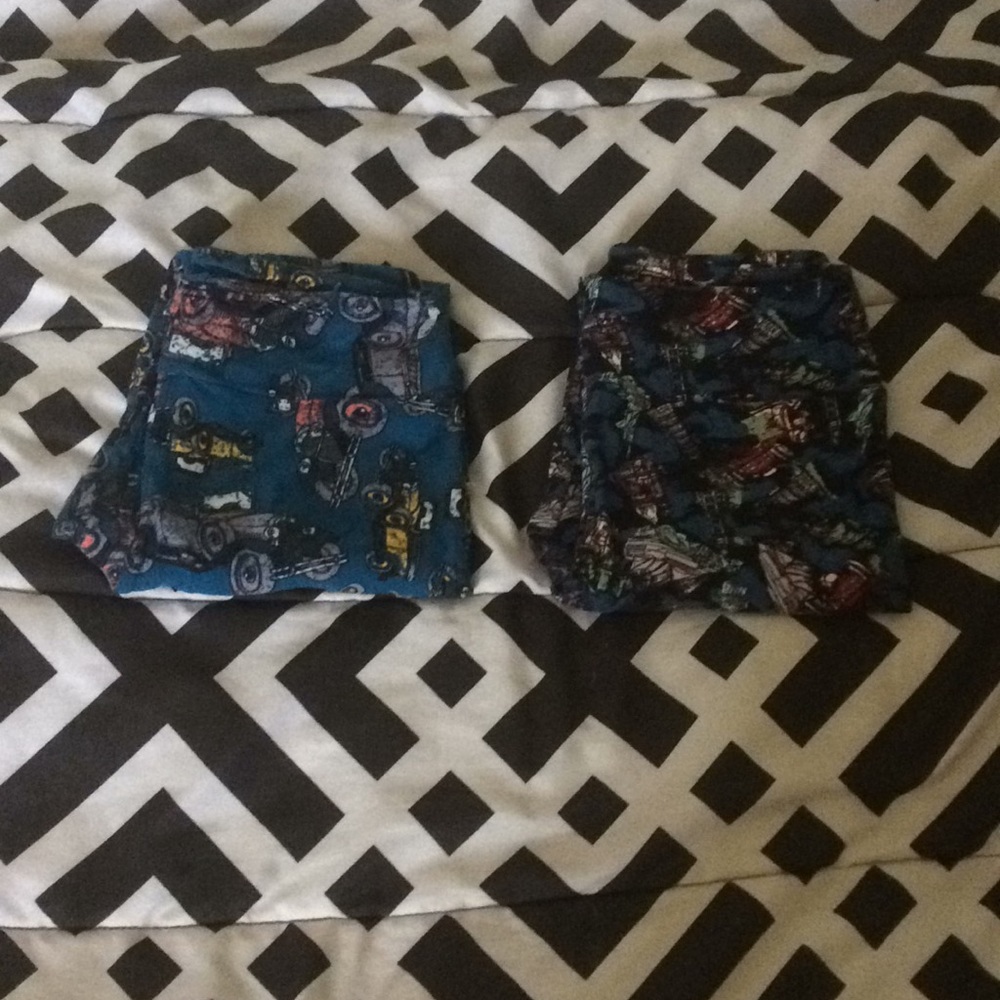 Os leggings sold together